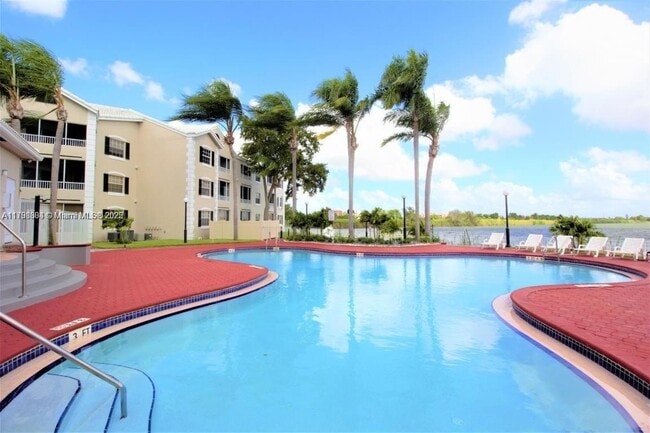 Photo - 2861 N Oakland Forest Dr Unit 306