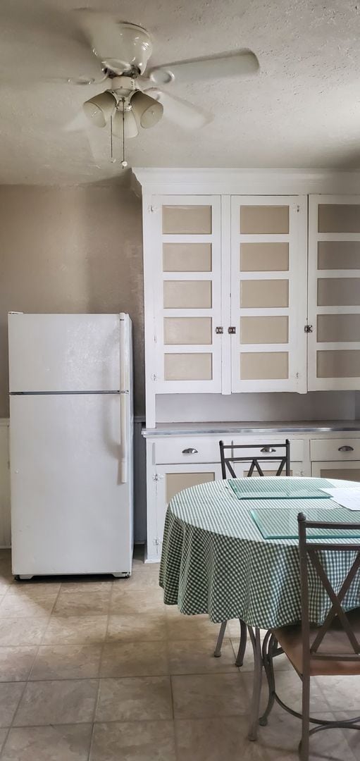 Photo - 1147 W 22nd St Unit 2nd Floor