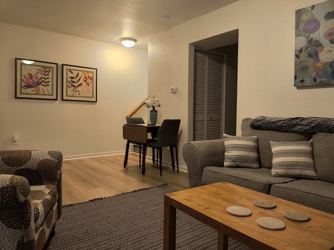 Photo - 3518 E Richmond Rd Unit 3518-13