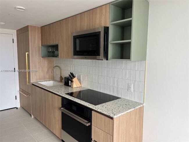 Photo - 159 NE 6th St Unit 2807