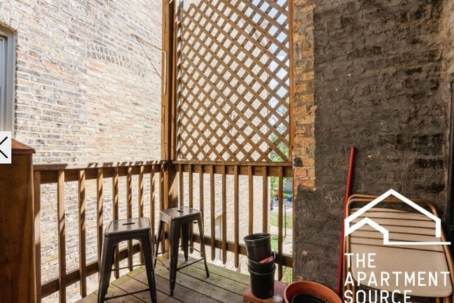 Photo - 3838 W George St Unit 2