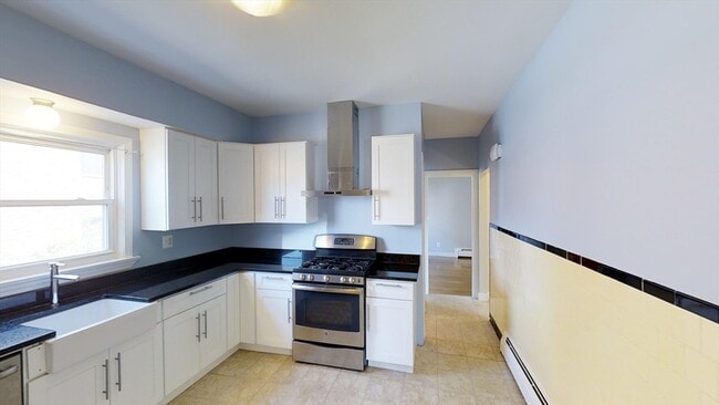 Building Photo - 18 Murdock St Unit 1