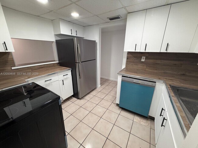 Photo - 13700 SW 62nd St Unit 143