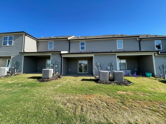 Building Photo - Townhome In Youngsville! 2 Months Free Rent w/ 13 Month Lease!