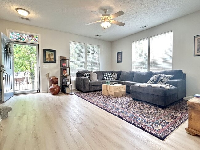Building Photo - **UPDATED END-UNIT LENOX VILLAGE TOWNHOME ...