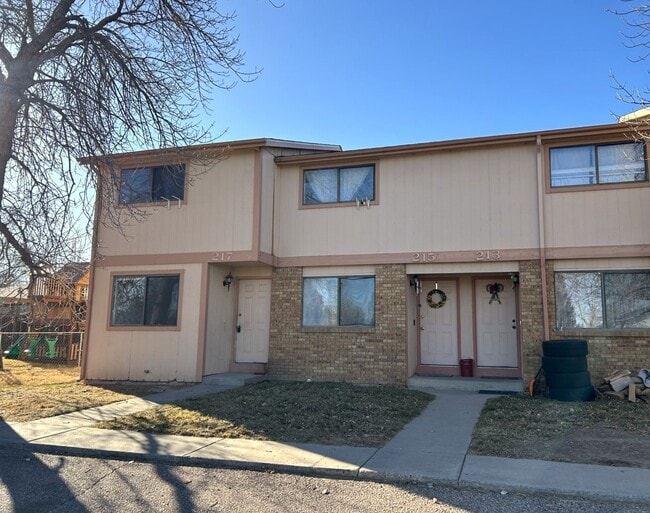Building Photo - Charming 2-Bedroom Townhome in Loveland