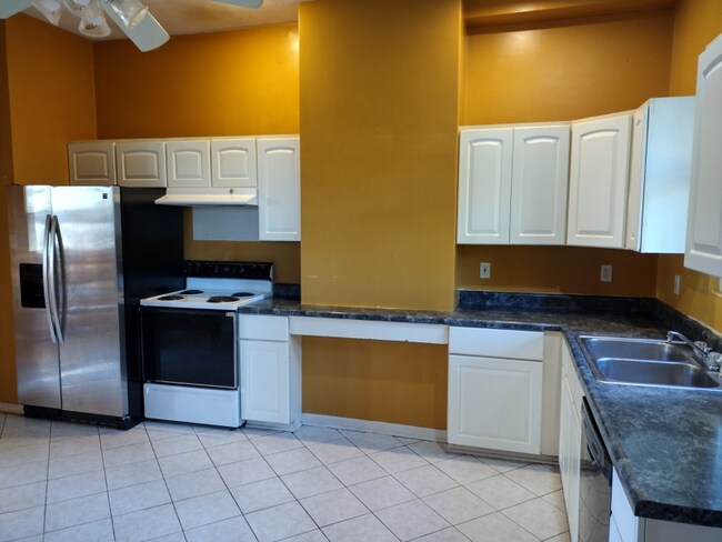 Photo - 225 Frankie Ave