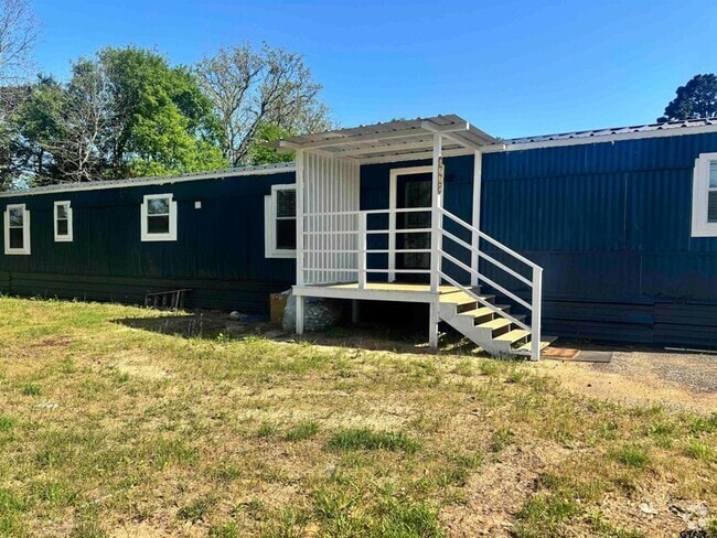 Building Photo - 4005 County Rd 3190 Rental