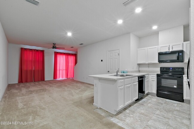 Photo - 7919 Merchants Way