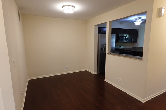 Photo - 1070 Woodhill Ct