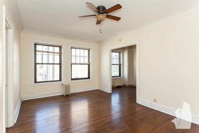 Photo - 540 W Briar Pl Unit 3I