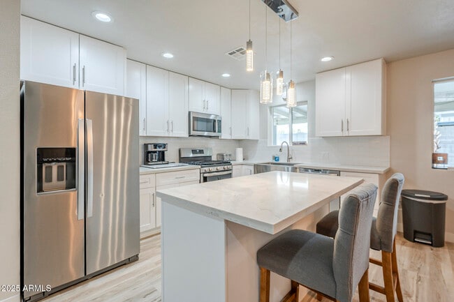 Photo - 4240 E Bluefield Ave