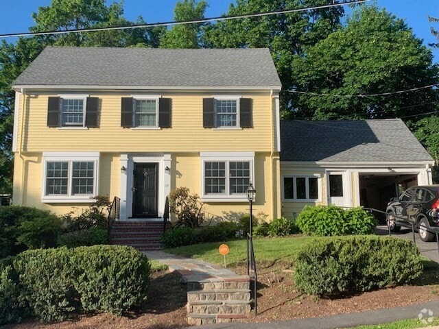 Building Photo - 38 Tennyson Rd Rental