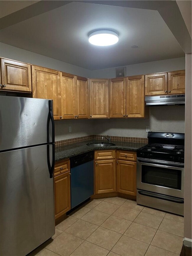 Photo - 2792 Sedgwick Ave Condo Unit 1A