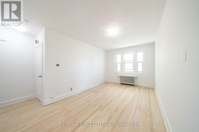 Photo - 1 Mallory Gardens Unit 31
