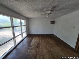Photo - 807 Weizmann St