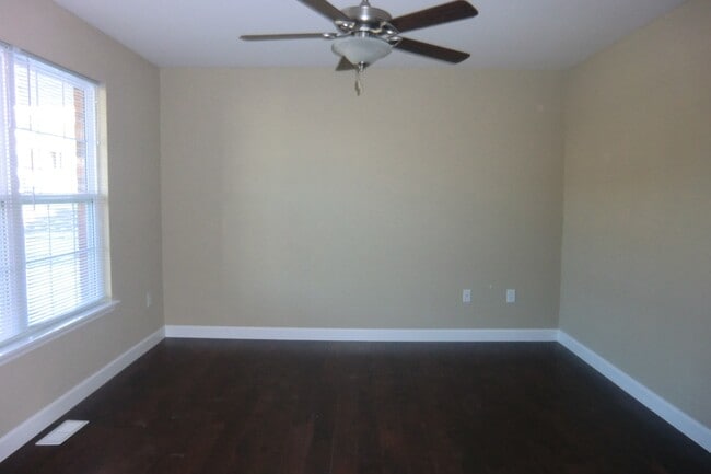 Photo - 252 Sandridge Dr Unit 252