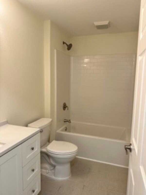 310 68th St SE Condo For Rent in Charleston, WV