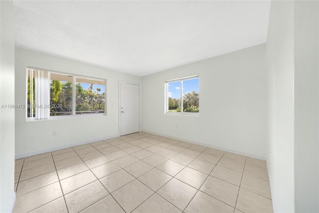 Photo - 500 NW 24th Ave Unidad 29