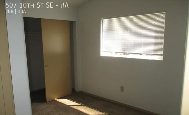 Photo - 507 10th St SE