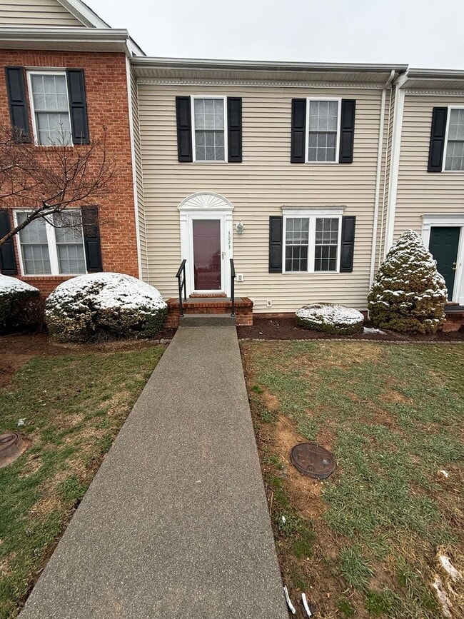 Photo - Well maintained 2 bedroom townhome in the Taylor Springs Subdivision