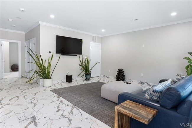 Photo - 238 Oriskany Blvd