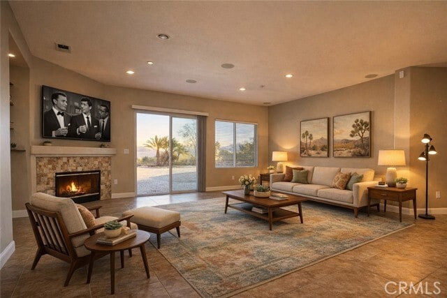 Photo - 736 Summit Dr