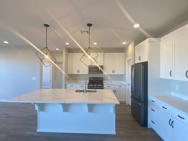 Photo - Beautiful home in the Ledges