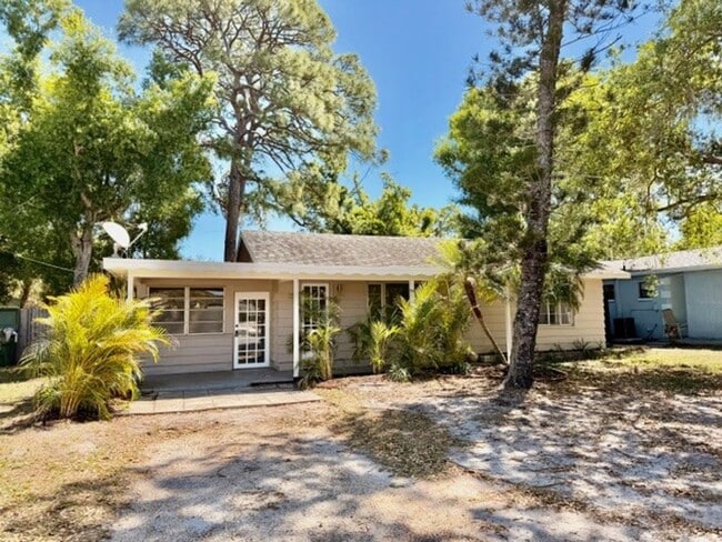 Building Photo - Single family home