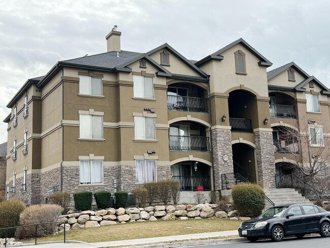 Photo - 496 S 2150 W