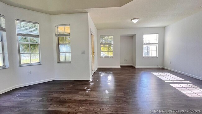 106 Belmont Pl
