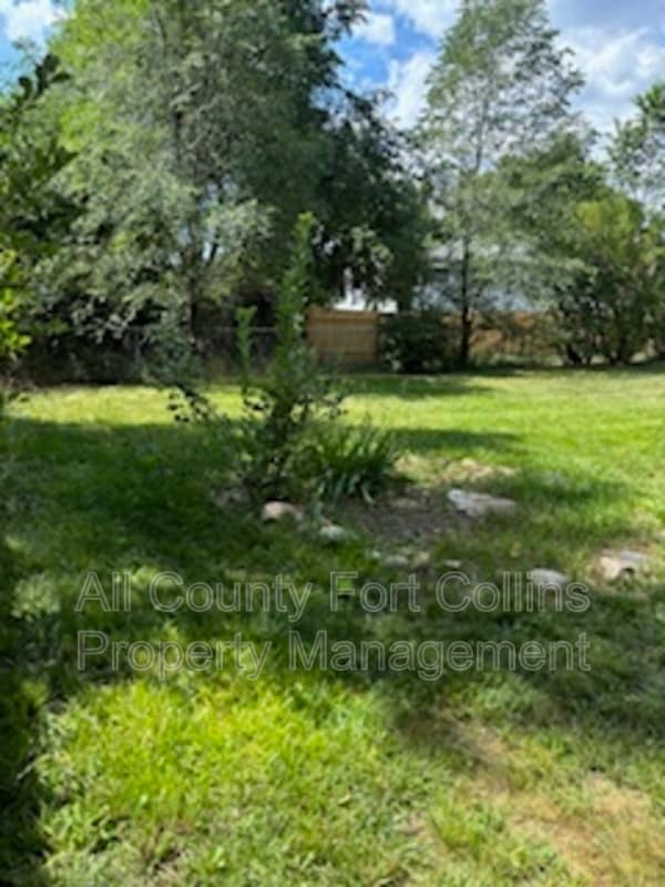 Photo - 1990 Dorset Dr