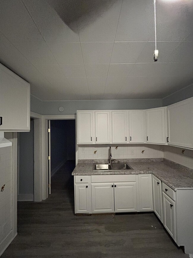 Building Photo - 1076 Minnehaha Ave E Rental