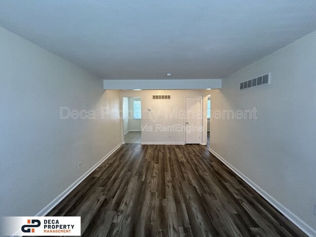 Photo - 9910 Broadmoor Dr Unit 2