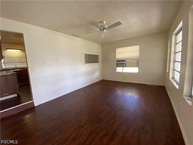 Photo - 7906 Suncoast Dr