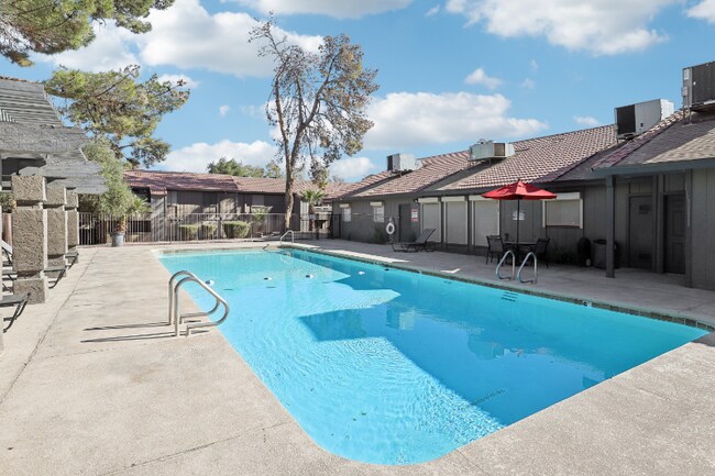 Photo - 1750 Karen Ave Unit classic 2x2