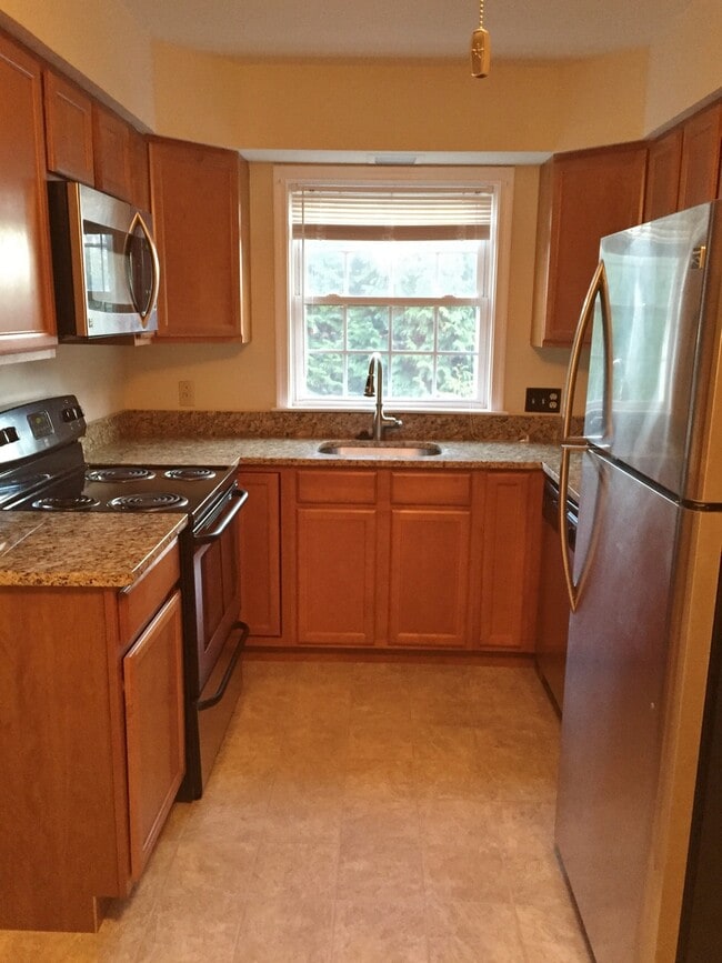 Photo - 1212 William St Unit 1212 William