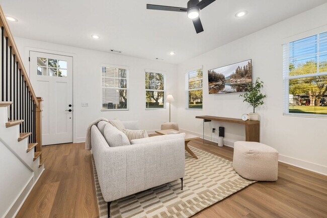 Photo - 1324 Van Buren Ave Unit ID1338732P