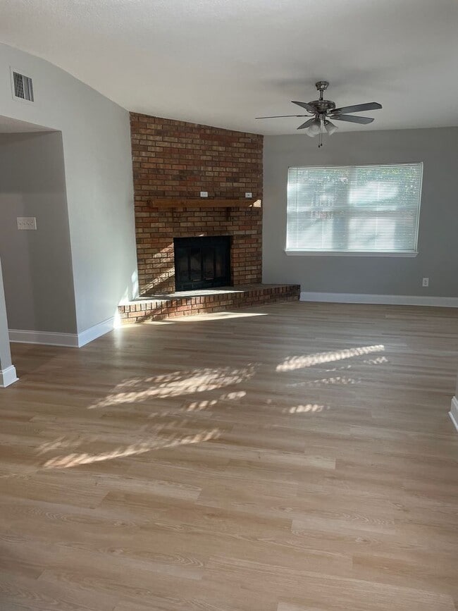 Photo - Winter Park 3 Bedroom 2 Bath Renovated!