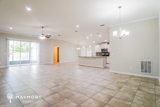 Photo - 806 Deer Crossing Rd