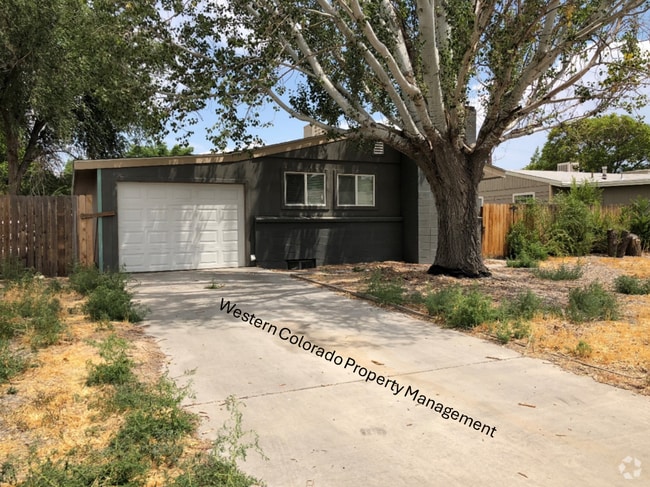 Building Photo - 1824 19th St Rental