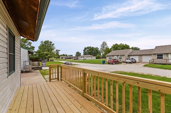Photo - 238 Maple St