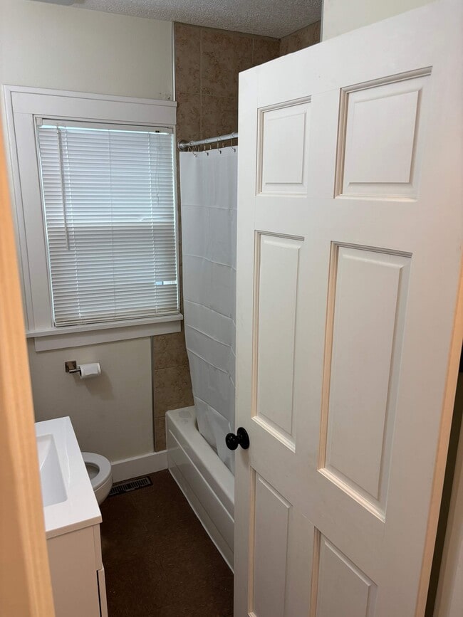 Photo - 516 Cutler St