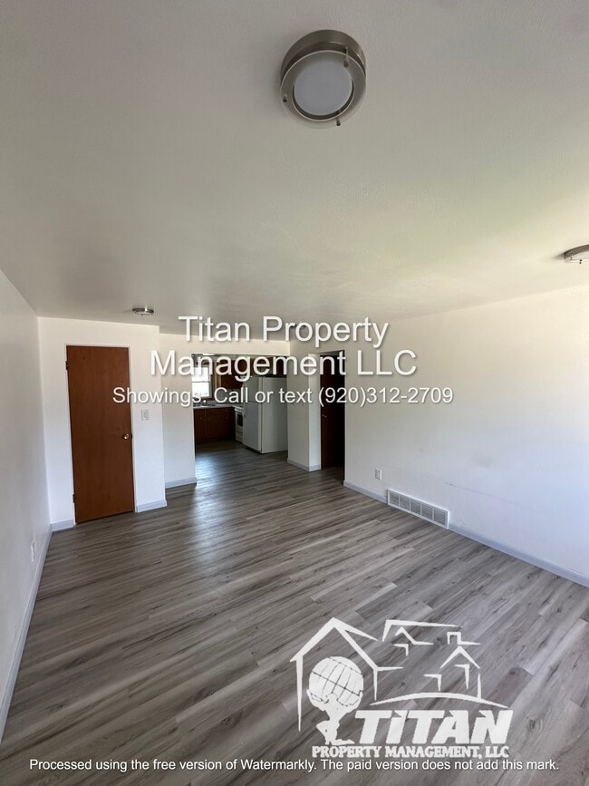 Photo - 1421 W 4th St