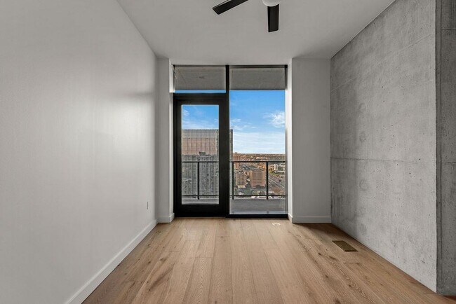 Photo - 610 Davis St Unit 3310