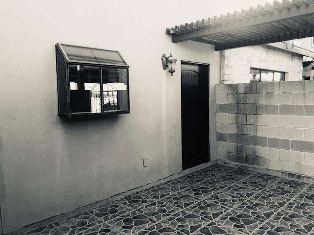 Photo - 1609 Saldana Ave Unit 327