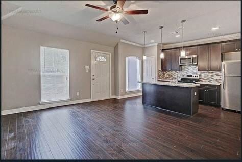 Photo - 4204 Stassen St