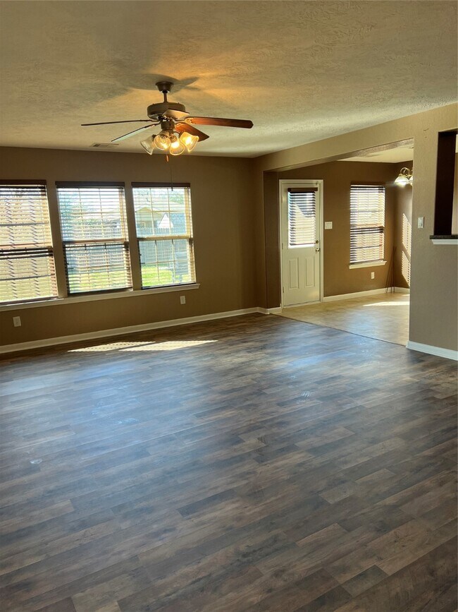 Photo - 7739 Muley Ln