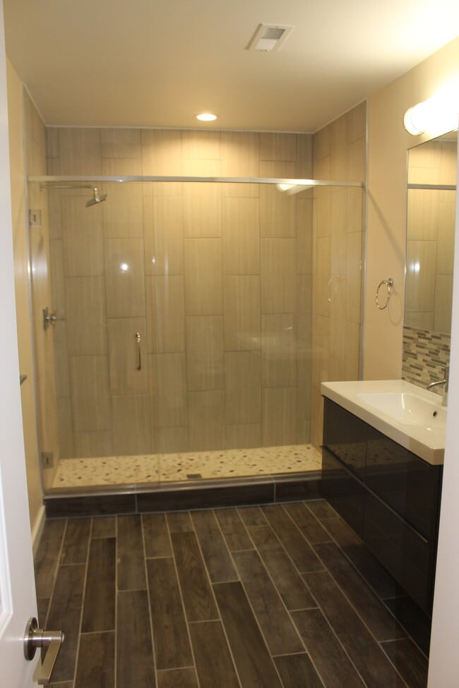 Photo - 708 N 19th St Unidad #5