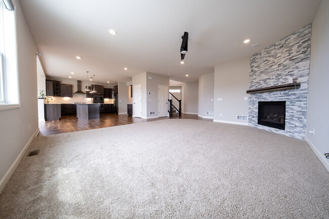 Photo - 18196 Goldfinch Wy